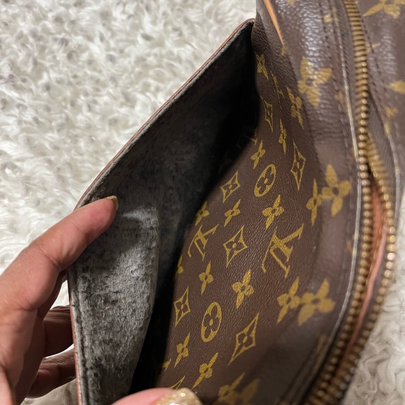 Vintage 1988 Louis Vuitton Compiegne - Picture 8 of 9